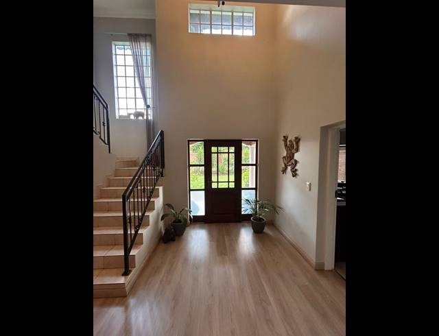 3 BEDROOM CLUSTER FOR SALE IN LAKEFIELD